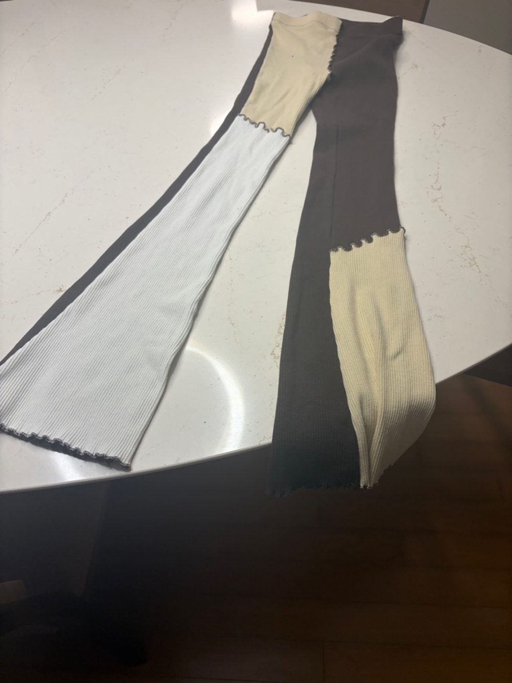 Two-Tone Ribbed Knit pants in Cream, White & Brown